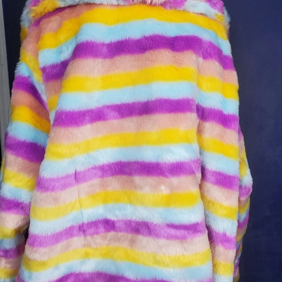 Never worn. Asos daisy street rainbow fur coat 2x - Picture 4 of 7